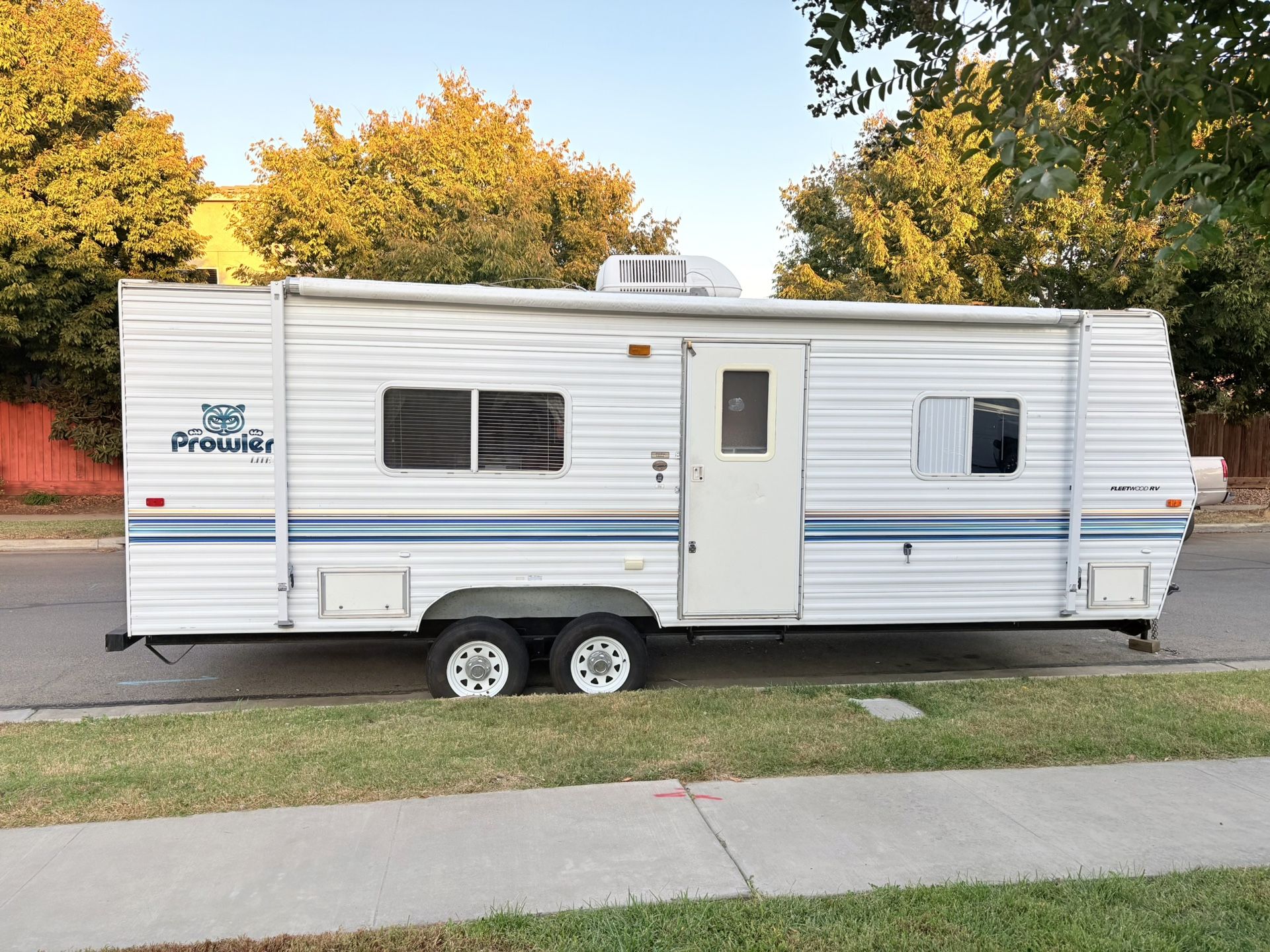 2005 Fleetwood Travel Trailer 