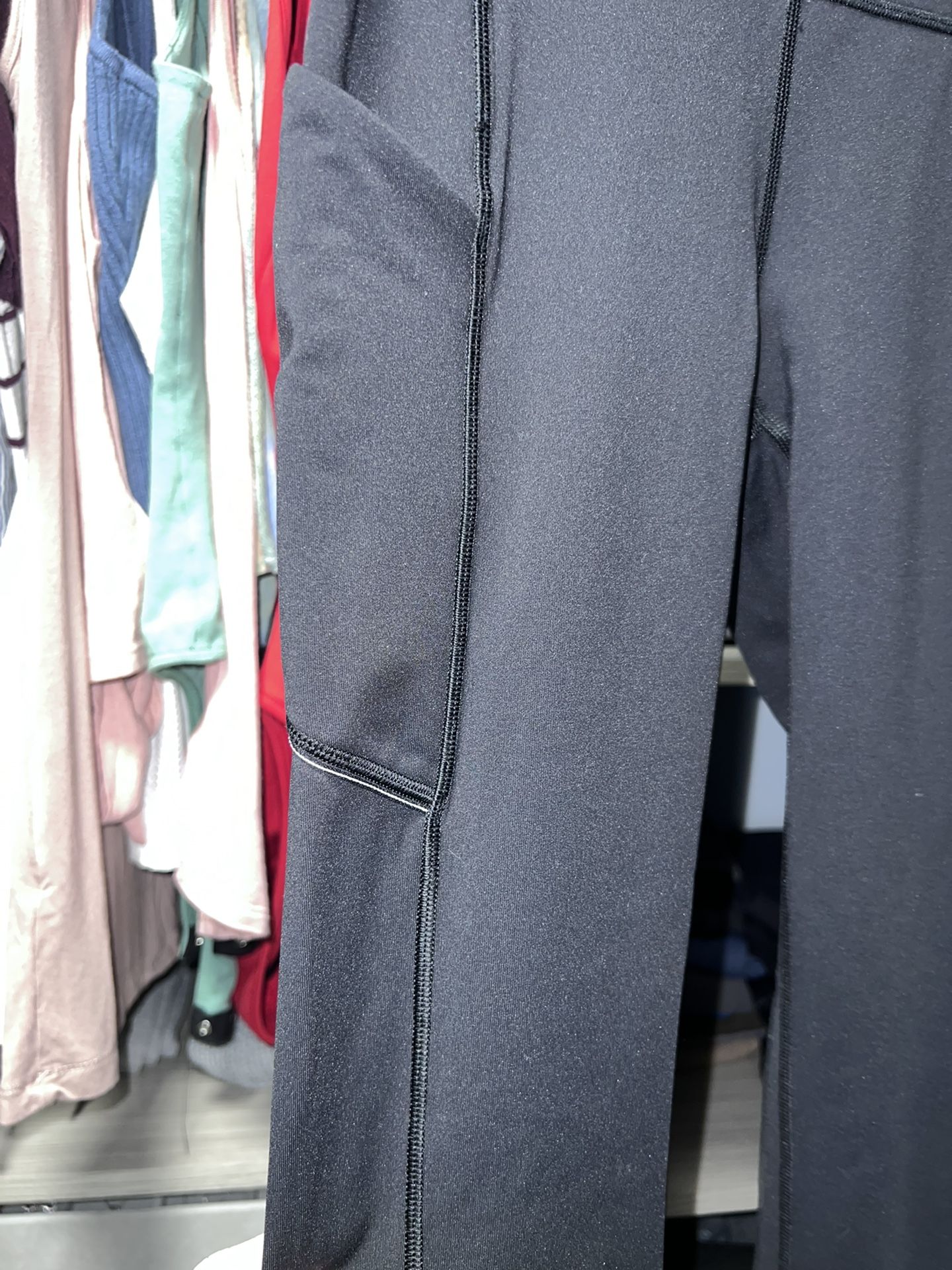 Lululemon Leggings W/pockets Size 4