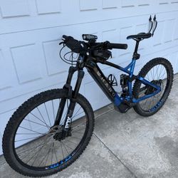 Like NEW Haro Shift I/O 9 electric mountain bike / Size large