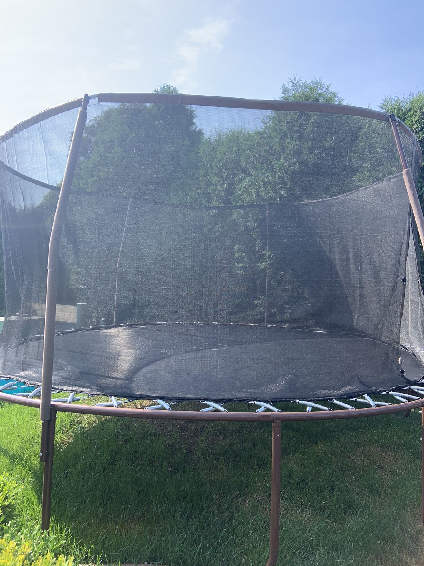 14 Ft Trampoline