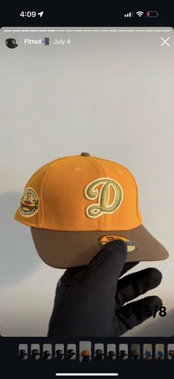 New Era Fitted Size 7 5/8 