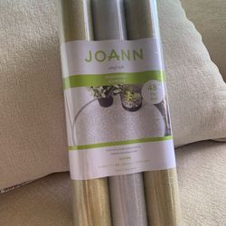 Cricket / die cut vinyl gold, silver glitter and white