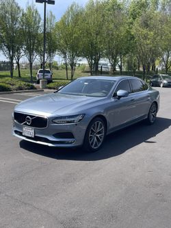 2018 Volvo S-90
