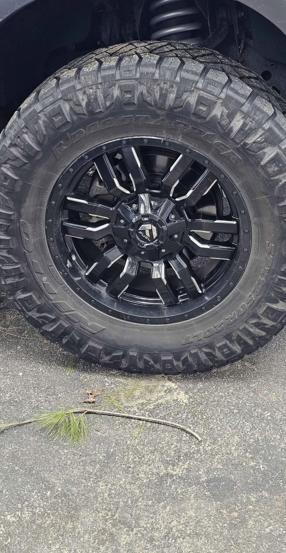 Nitto Ridge 37x12.5x20