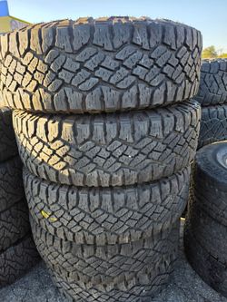 285 75 18 Goodyear Tires Con 80% de Vida Las 4