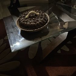 Pie shaped container