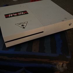 Xbox One S 