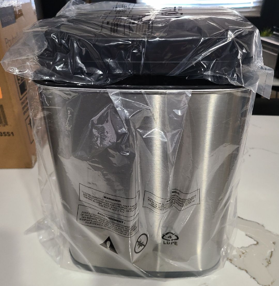 Insignia 3 gallon automatic trash can