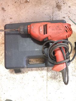 2 Drills and Drill bit set