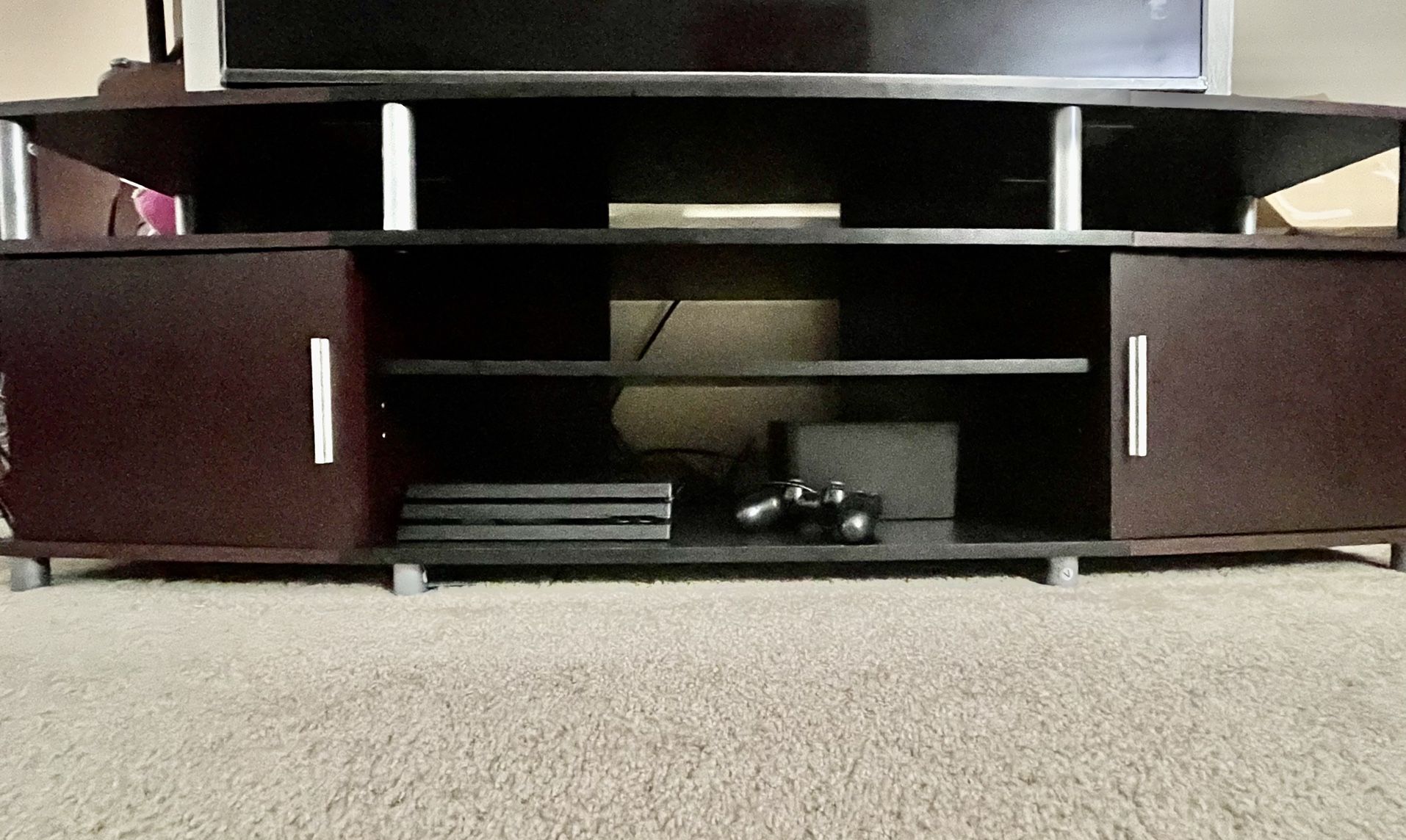 TV stand for TV’s upto 70”