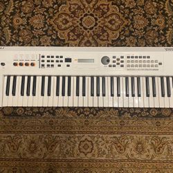 YAMAHA MX61 Synth keyboard Loads of Sounds