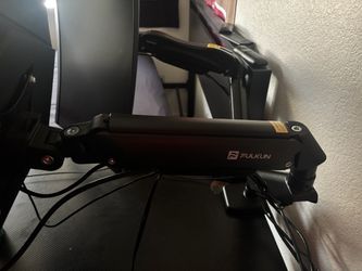 Brand new monitor arm
