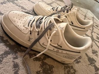 10.5 AF1 Nike collab LV inauthentic
