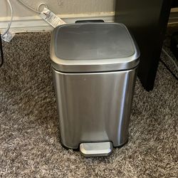 Small Desk Trashcan