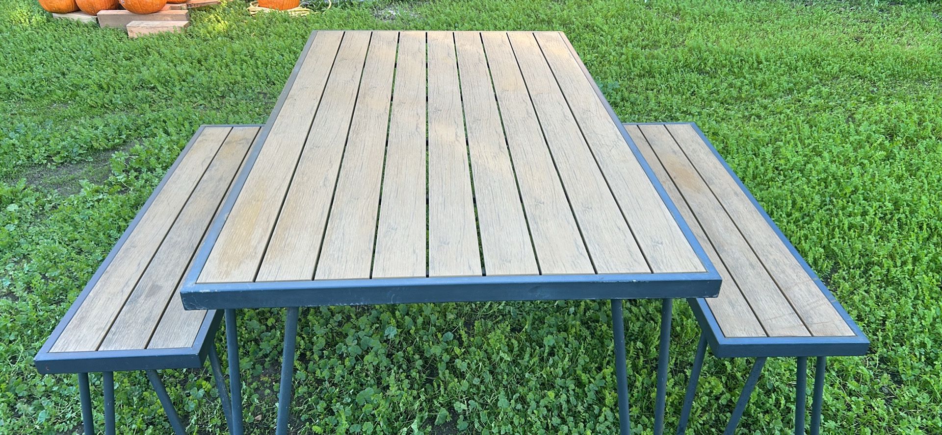 Out Door Table 