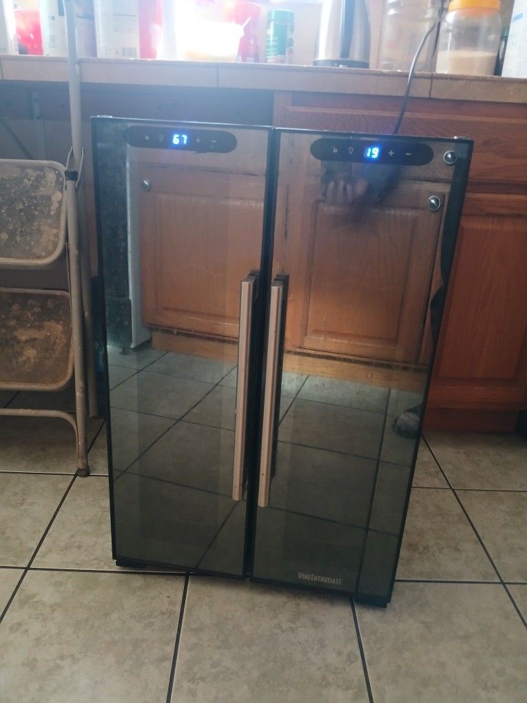 Wine Enthusiast Mini Fridge