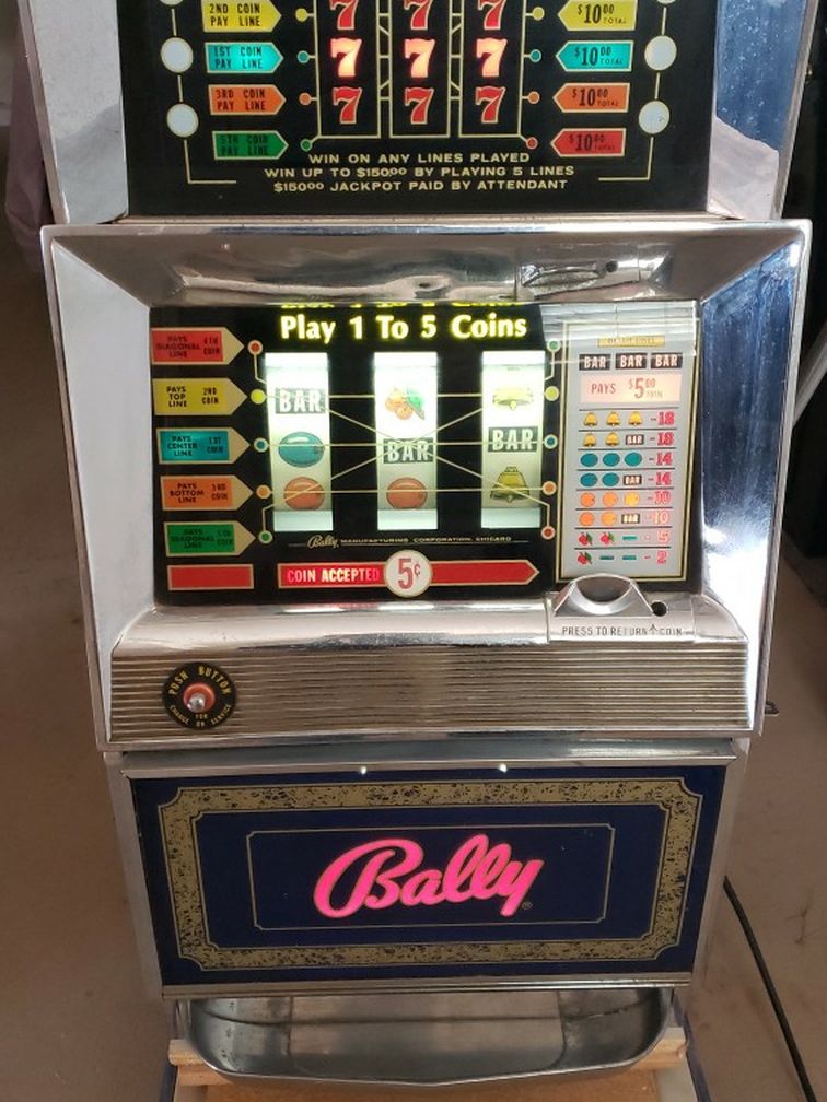 Bally Nickel Slot Machine for Sale in Queen Creek, AZ - OfferUp