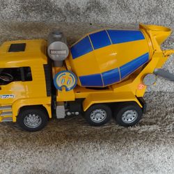 Bruder Brand Toy Plastic Sealant Mixer Truck