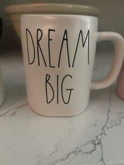 Rae Dunn Mug “Dream Big”