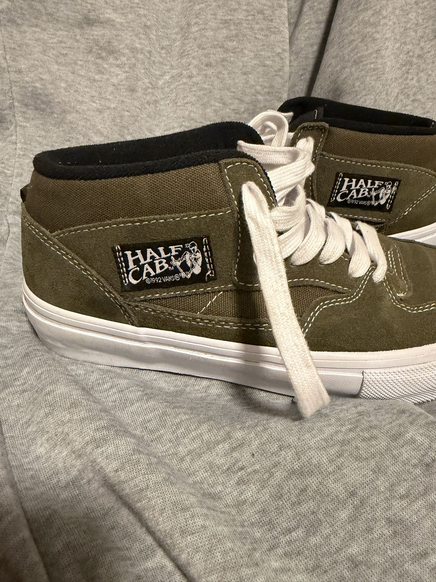 Vans Half Cab Size 8.5 WILLING TO NEGOTIATE PRICING AND UP FOR TRADES