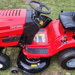 Riding Lawnmower 42