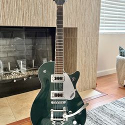 Guitarra Gretsch G5230T con Bigsby, Estuche, lock tuners y base