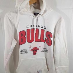 Chicago Bulls NBA Hooded Pull Over Sweatshirt Size Medium