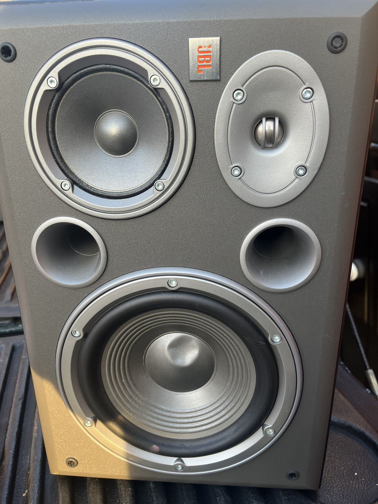 JBL Studio speaker Northridge Series E50