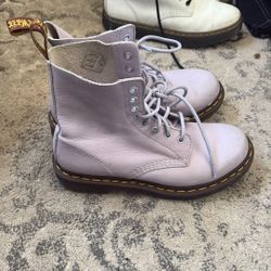 Dr. Martens Pascal Lavender