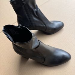 New  black , 3”heal shoes, size 6.5