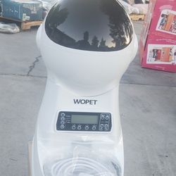 $35 WOPET SMART PET FOOD DISPENSER 