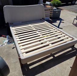 Bed Frame ARTICLE Queen Size