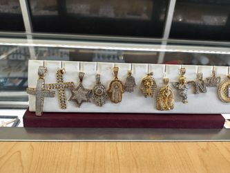 14k10k diamond pendant different prices and grams layaway available 10% Dwon if you interested please make sure you ask for Maribel thank