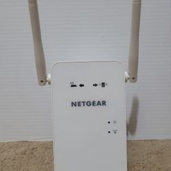 NETGEAR EX6100 Dual Band Gigabit Ac750 Wi-fi Range Extender.
