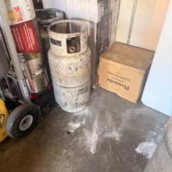 Forklift Propane Tanks 