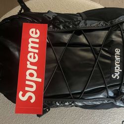 Supreme FW17 backpack