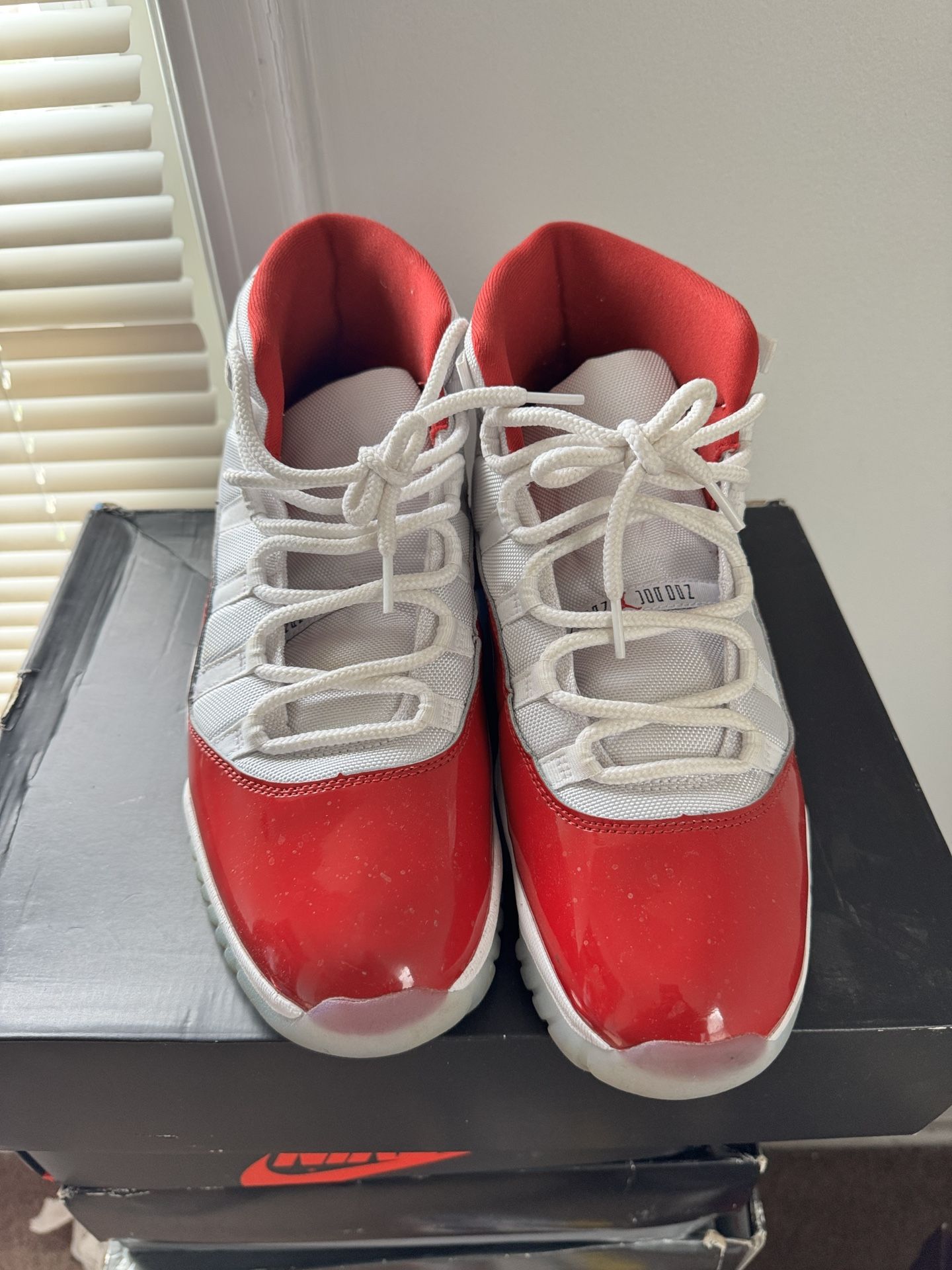 Jordan 11 Cherry