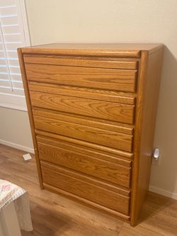 Oak Wood 5 Drawer Tall Dresser Chest