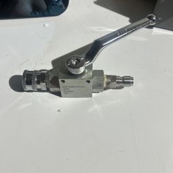 Ball Valve Kit with 2 Adapters, 3/8”