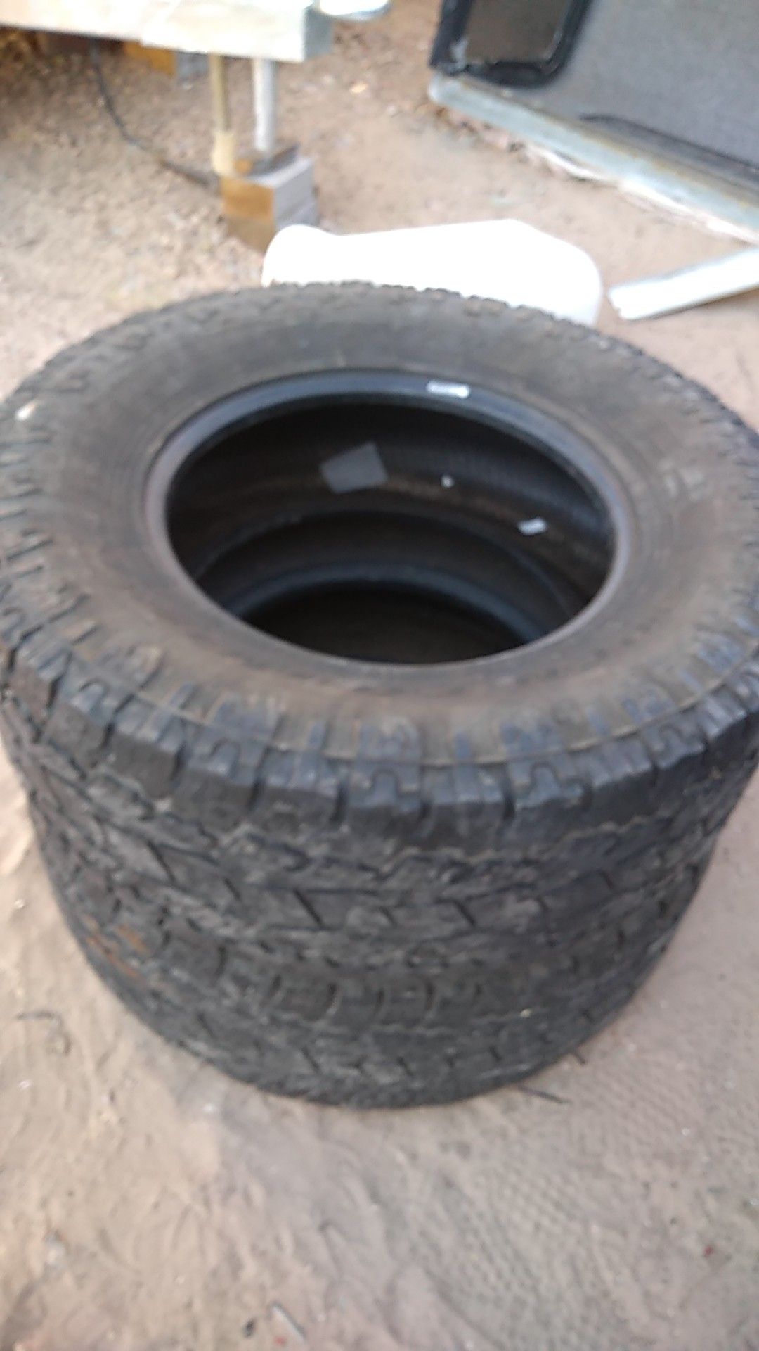 Toyo tires 35×12.5 R 18