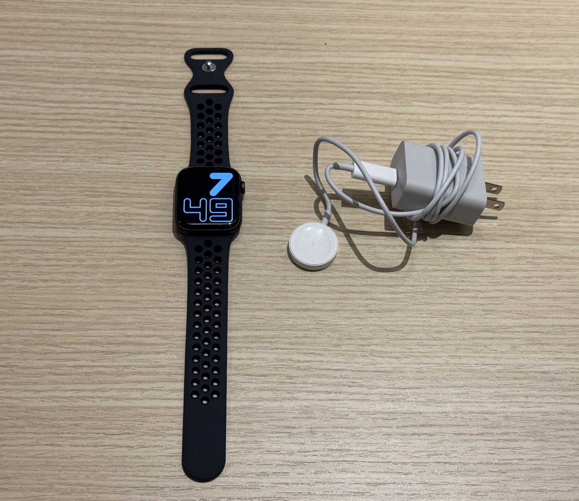Apple Watch SE 44mm