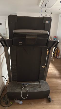 PROFORM TREADMILL
