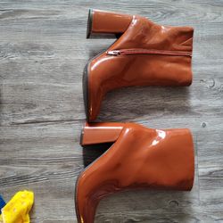 12Thompson Brown Boots