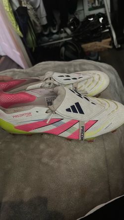 Adidas preds elites fg size 8.5