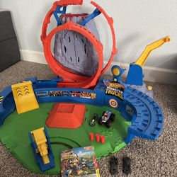 Hot wheels monster track