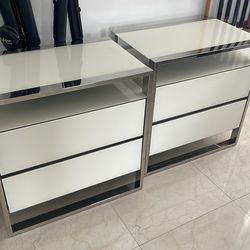 Michael Amini nightstands, Mesas de noche