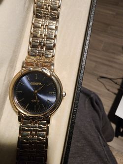 Geneva Quartz gold-tone dress watch