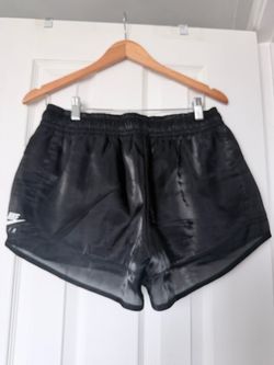 Black Nike M shorts