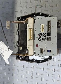 2016-21 Nissan Maxima radio