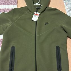 Nike Tech 